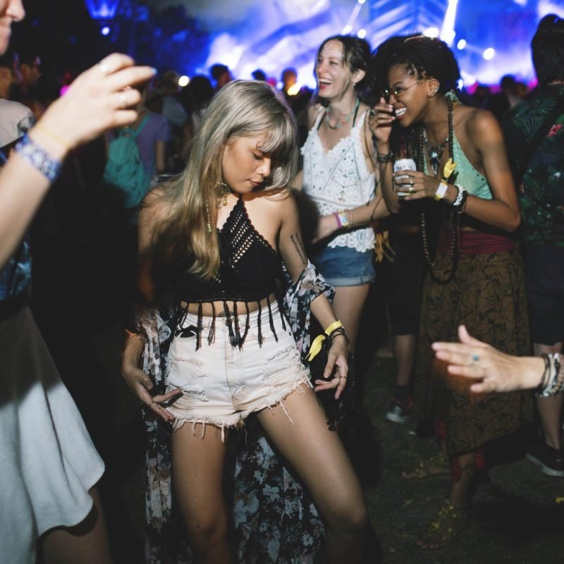 people-enjoying-live-music-concert-festival.jpg people-enjoying-live-music-concert-festival.jpg
